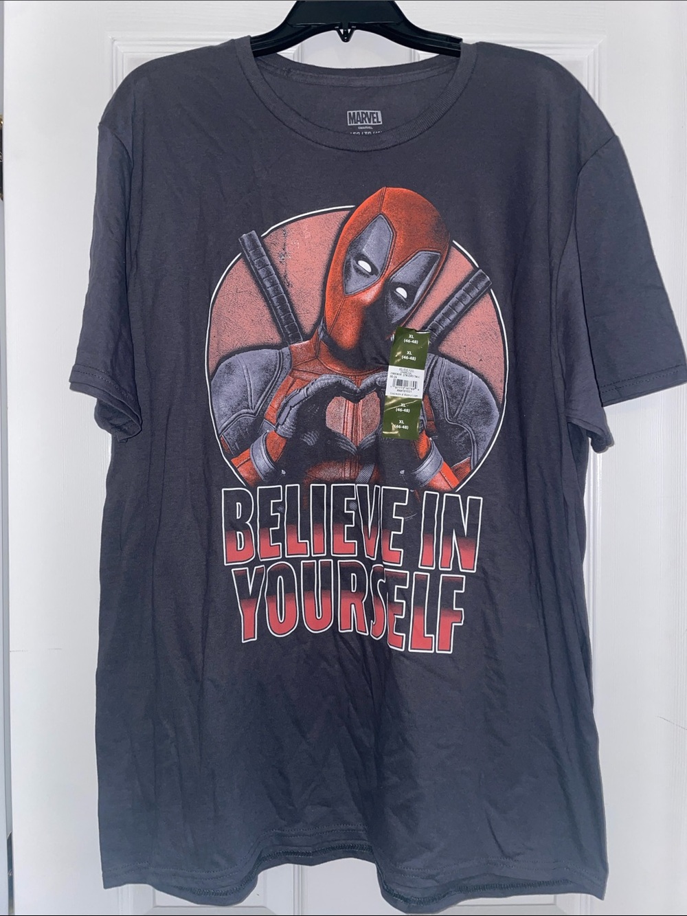 Marvel Deadpool Graphic Tee m